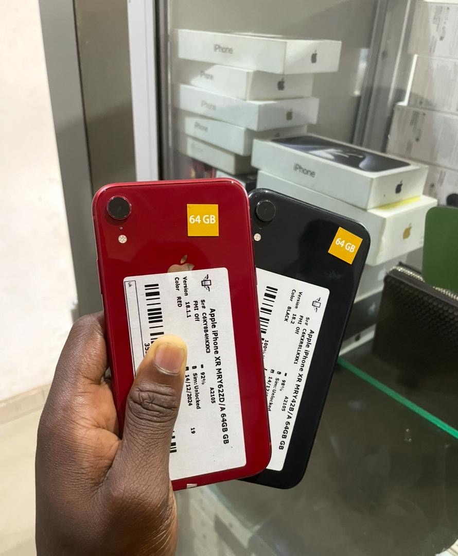 iPhone XR QUASI NEUF