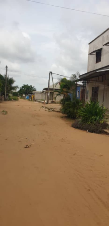 DEMI TERRAIN A VENDRE