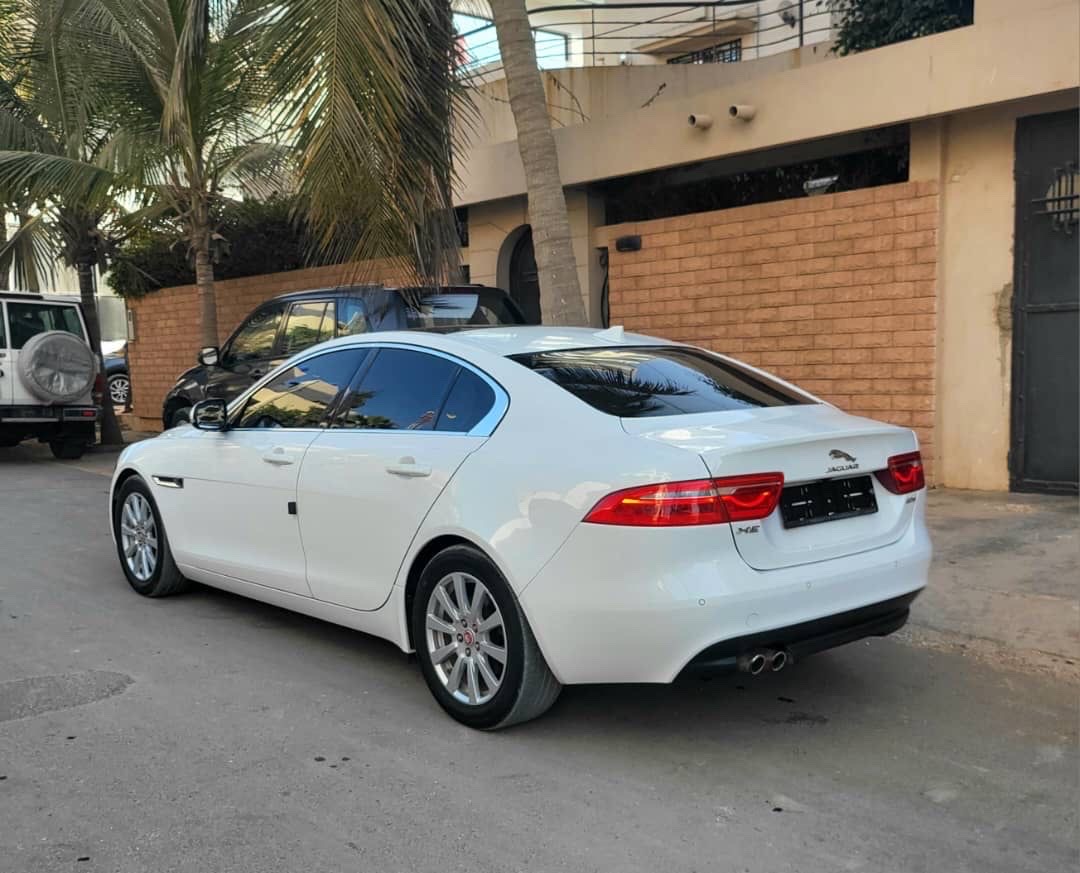JAGUAR XE/20D