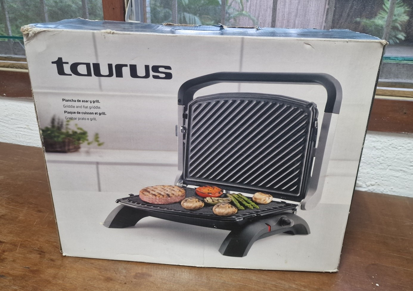 Grill électrique Taurus – Plaque de cuisson et grill