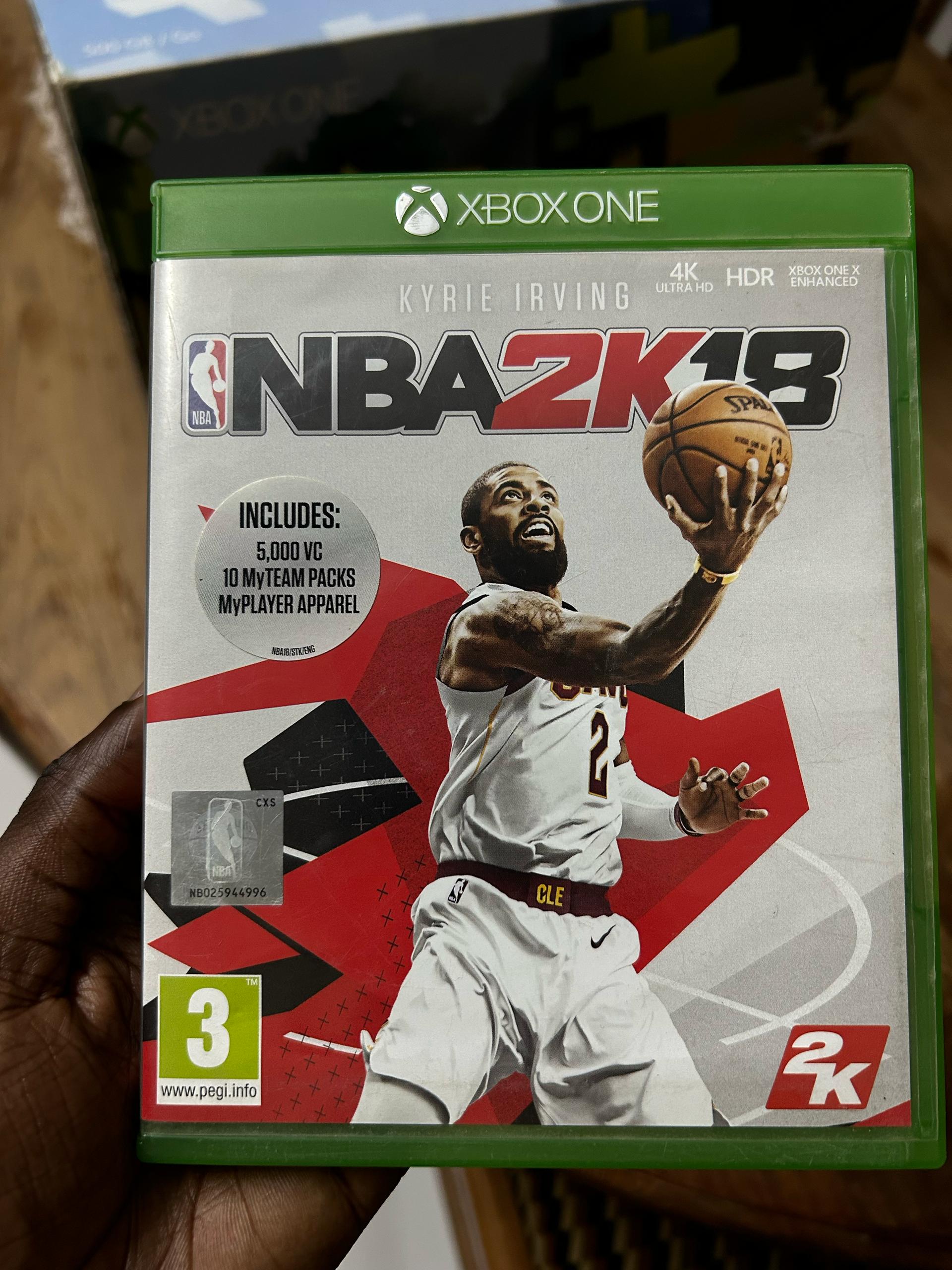 xbox one s 500 go + 1manette + 5 jeux cd