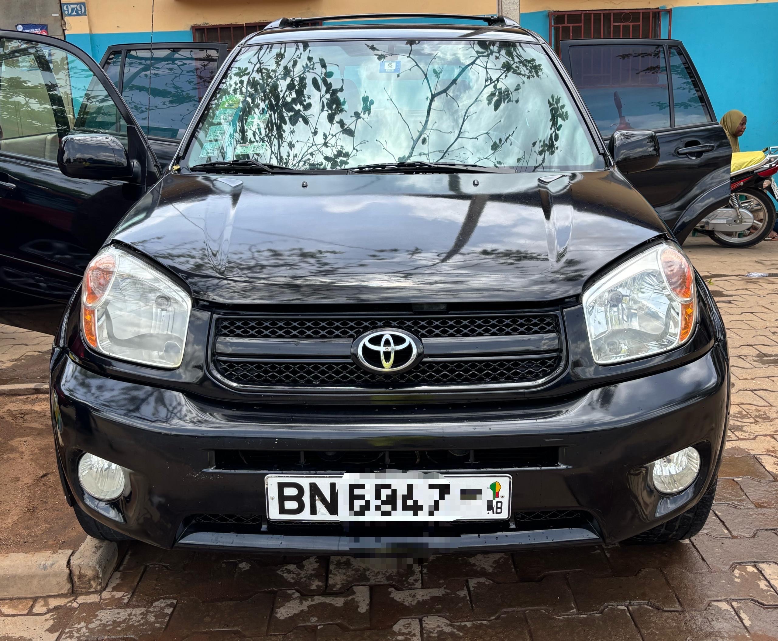 TOYOTA RAV4 année 2005 TOYOTA RAV4 année 2005
