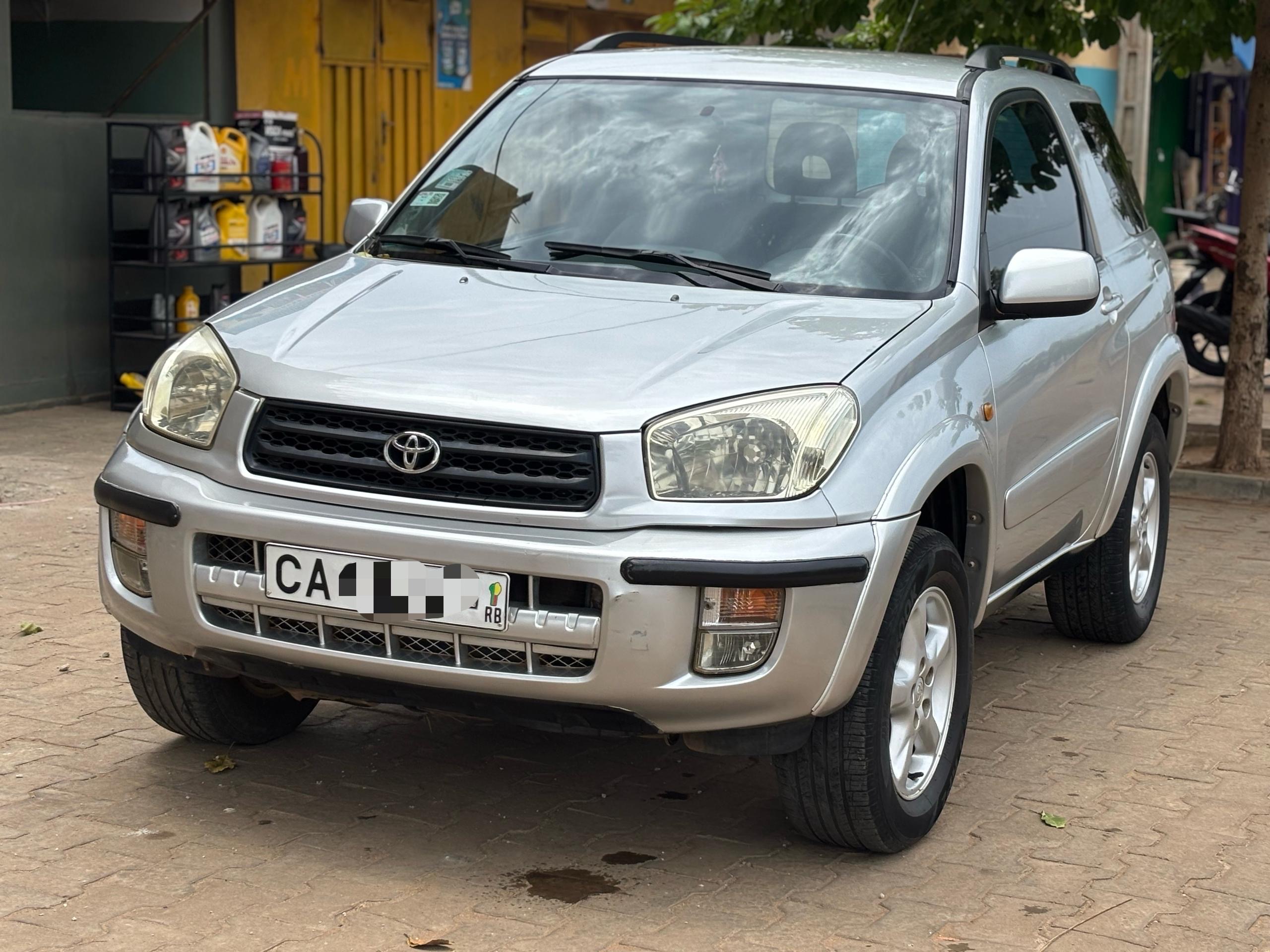 TOYOTA RAV4 (2 portes) europe annee 2003