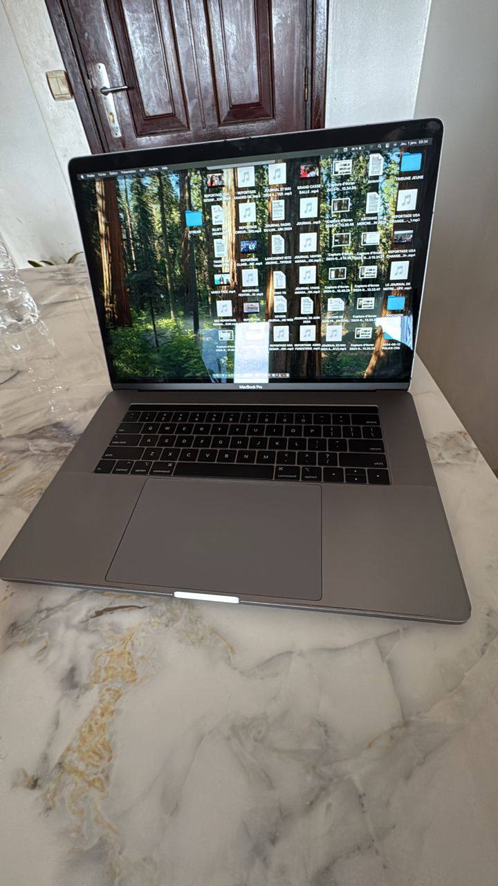 MACBOOK PRO M1 MAX 2021