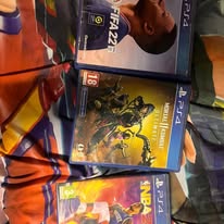 vente d'une ps4 et de jeux(jeux echangable) vente d'une ps4 et de jeux(jeux echangable)