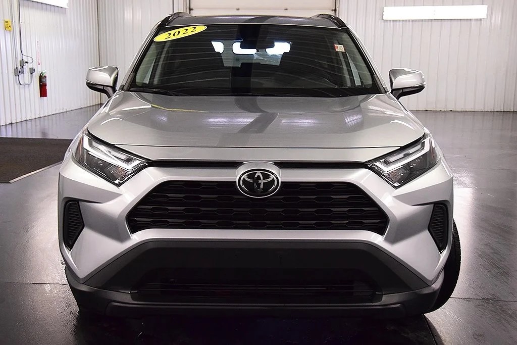 BUY CLEAN USED 2022 Toyota RAV4 XLE Full Option BUY CLEAN USED 2022 Toyota RAV4 XLE Full Option