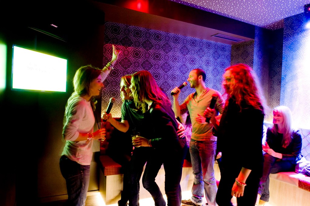 ANIMATION FETES KARAOKE GRAND TUNIS 93 769 763 ANIMATION FETES KARAOKE GRAND TUNIS 93 769 763