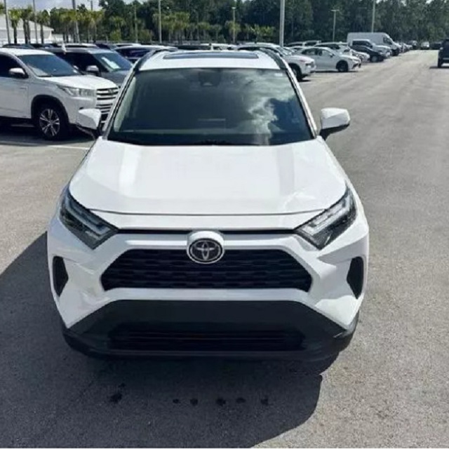 Toyota RAV4 2022 XLE Toyota RAV4 2022 XLE