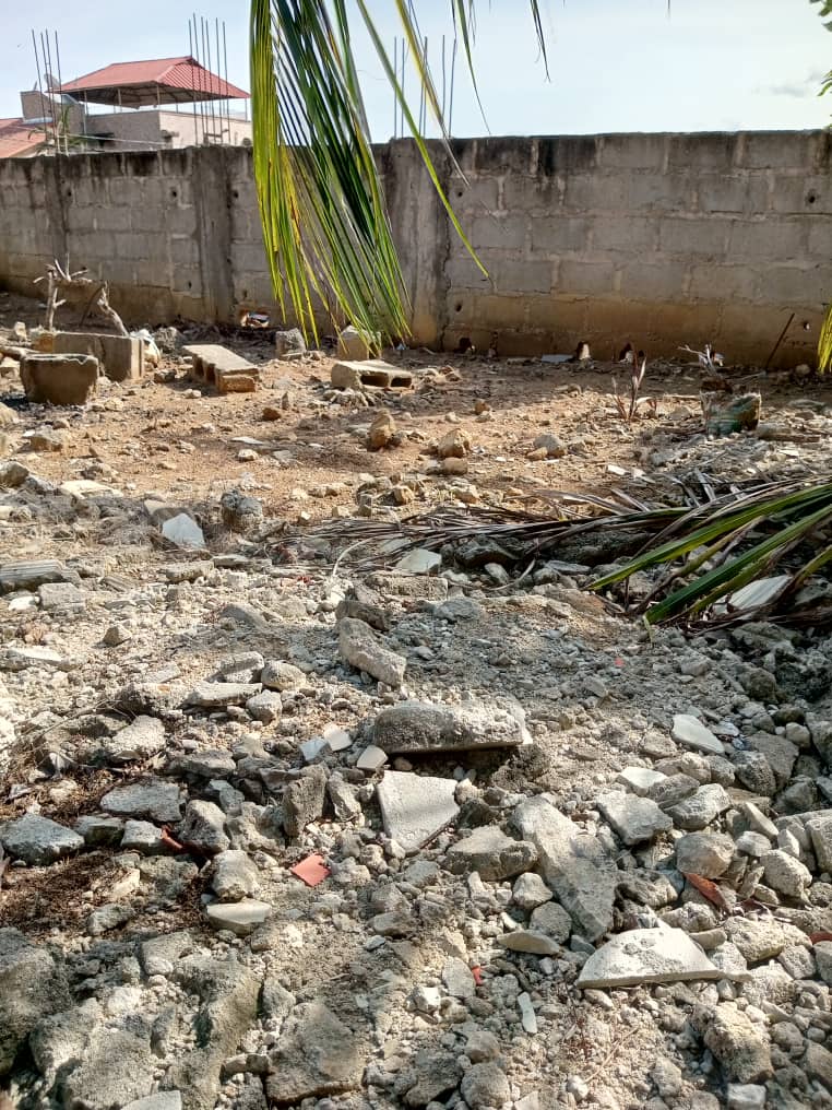 Super opportunité de lot a Abidjan