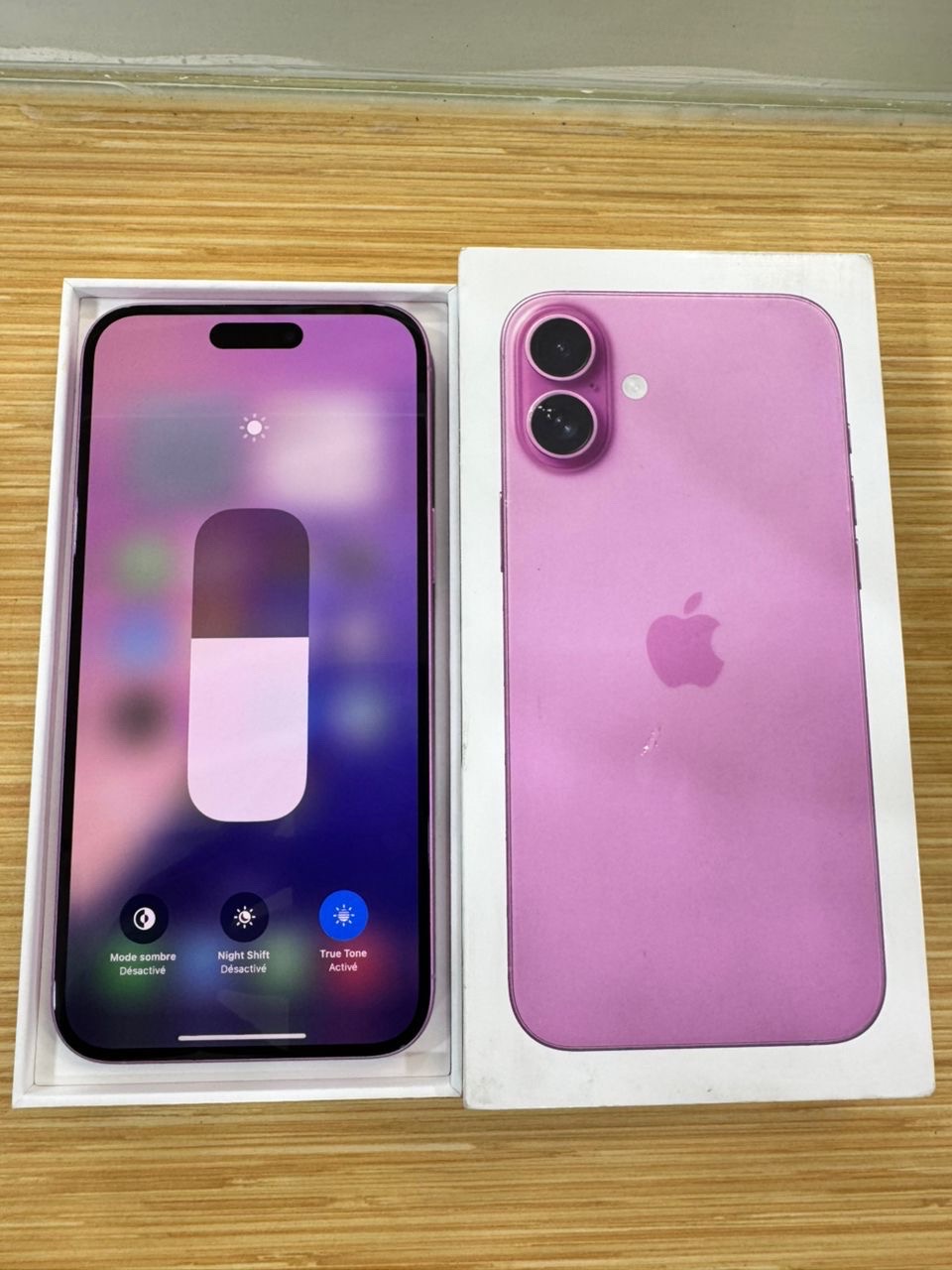 *iphone 16 pro 256giga juste descelle 670.000