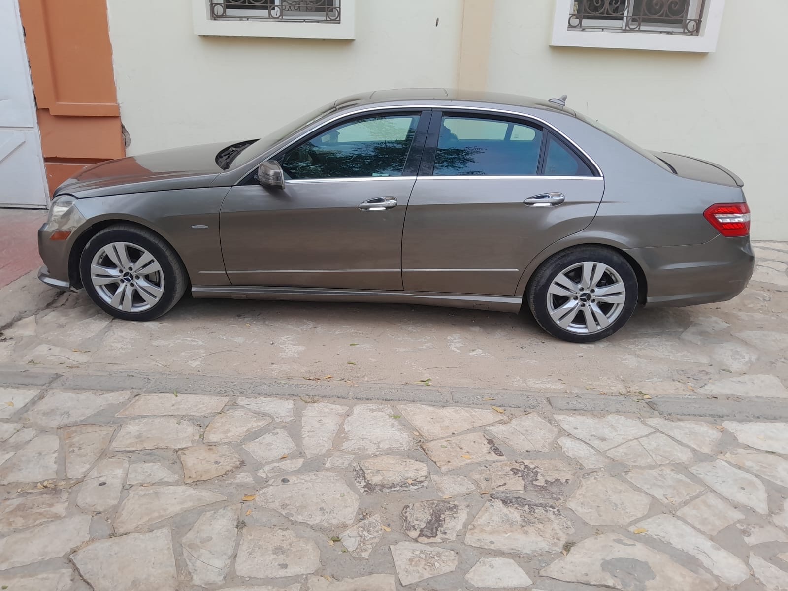 A VENDRE: Mercedes Benz e350