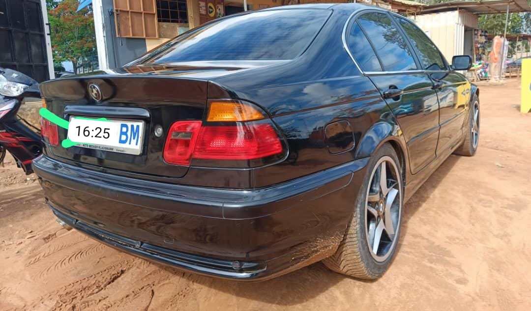 Voiture BMW moteur original climatiseur original