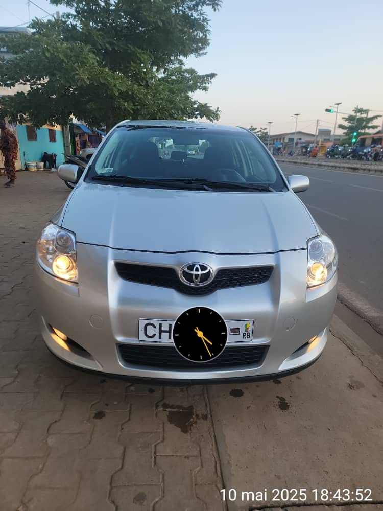 TOYOTA AURIS 2008