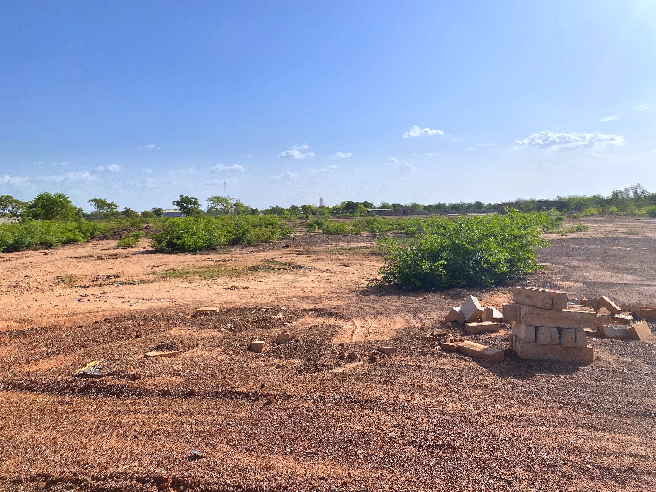 TERRAIN DE 10 HECTARES à VENDRE A GAMPELA – PERFECTOR IMMOBILIER