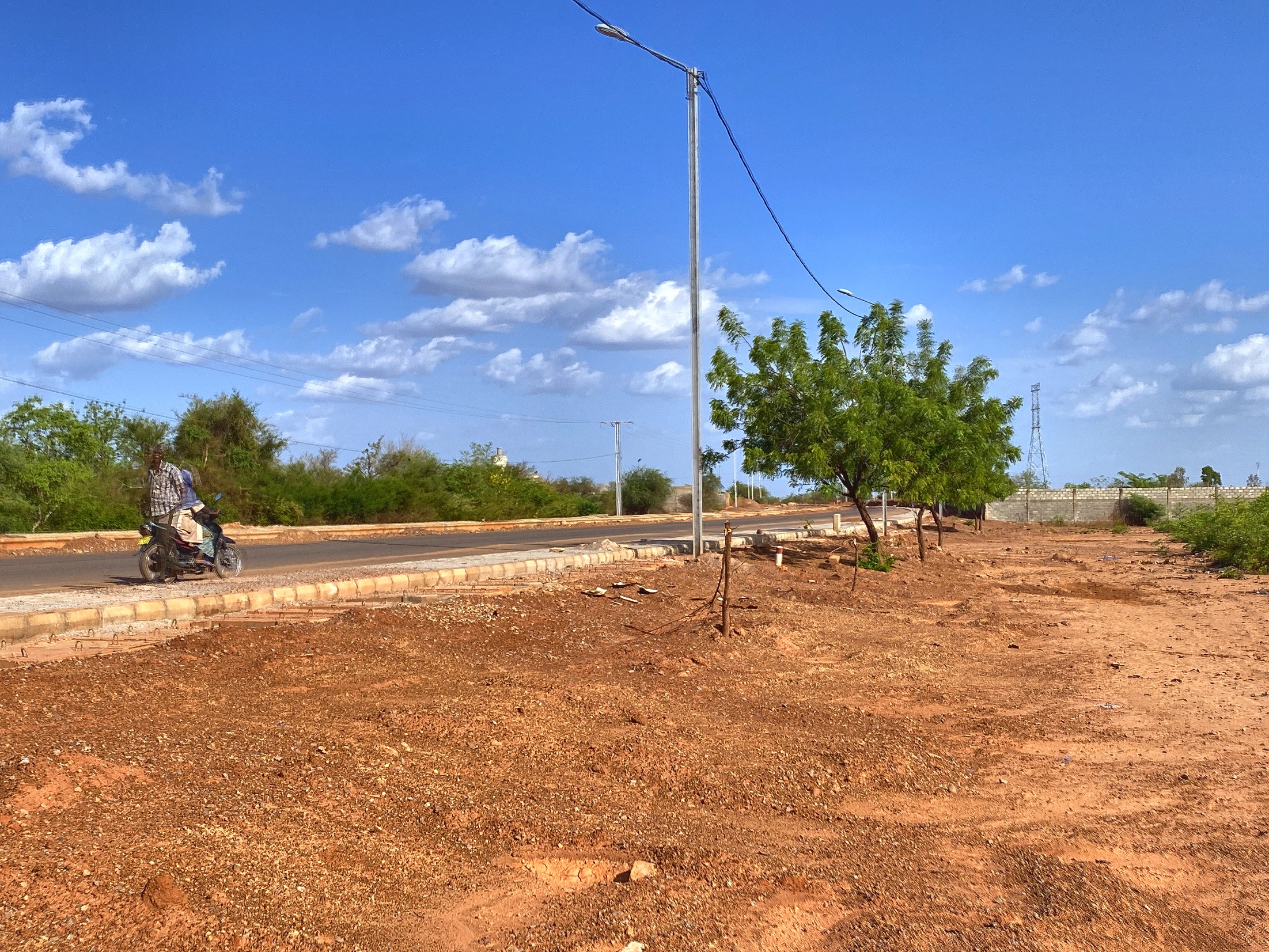 TERRAIN DE 10 HECTARES à VENDRE A GAMPELA – PERFECTOR IMMOBILIER