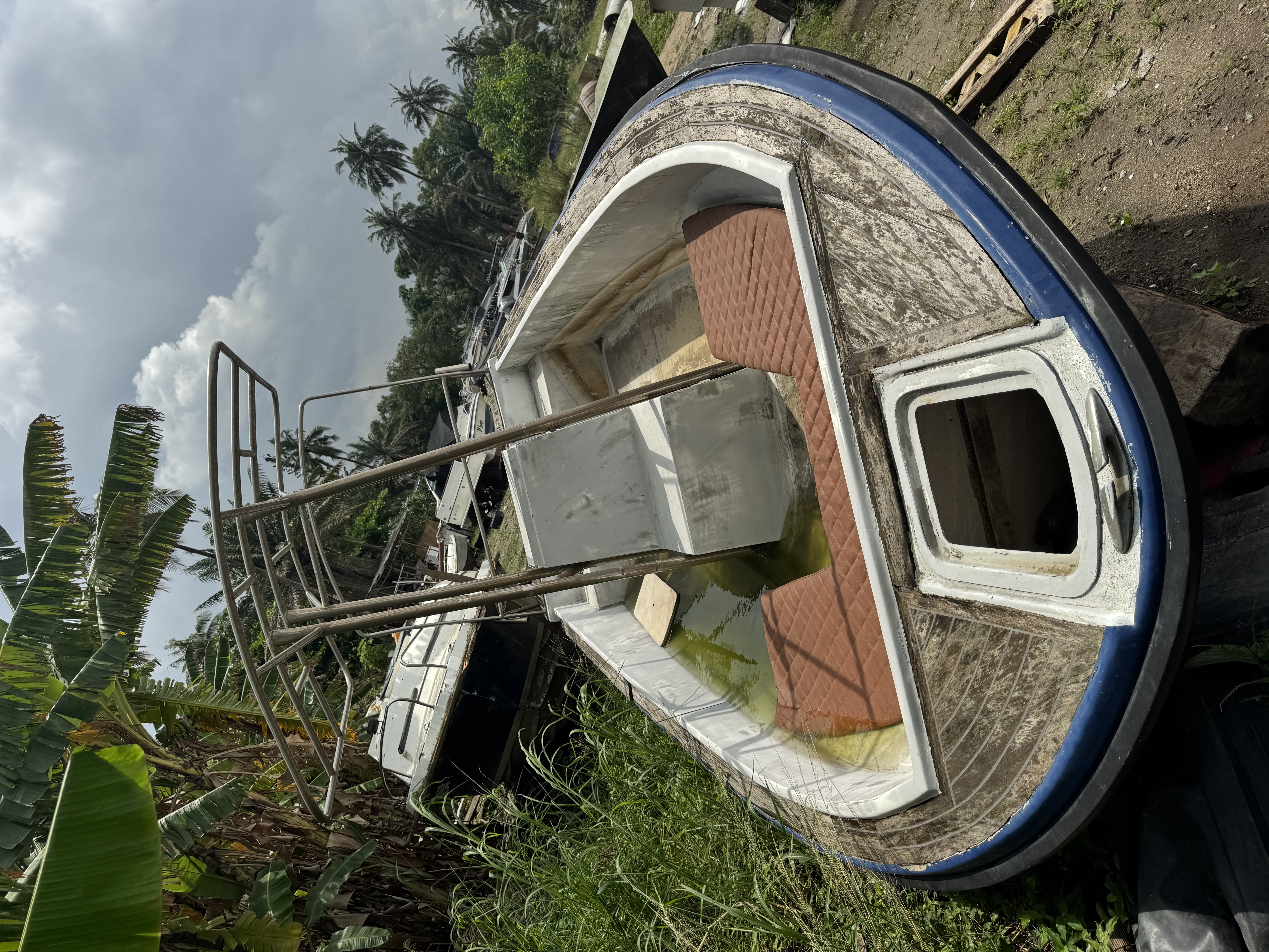 Coque bateau sans moteur Coque bateau sans moteur