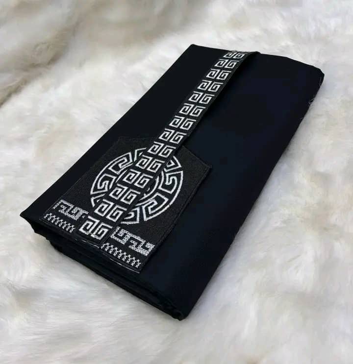 tissus avec broderie ordinateur