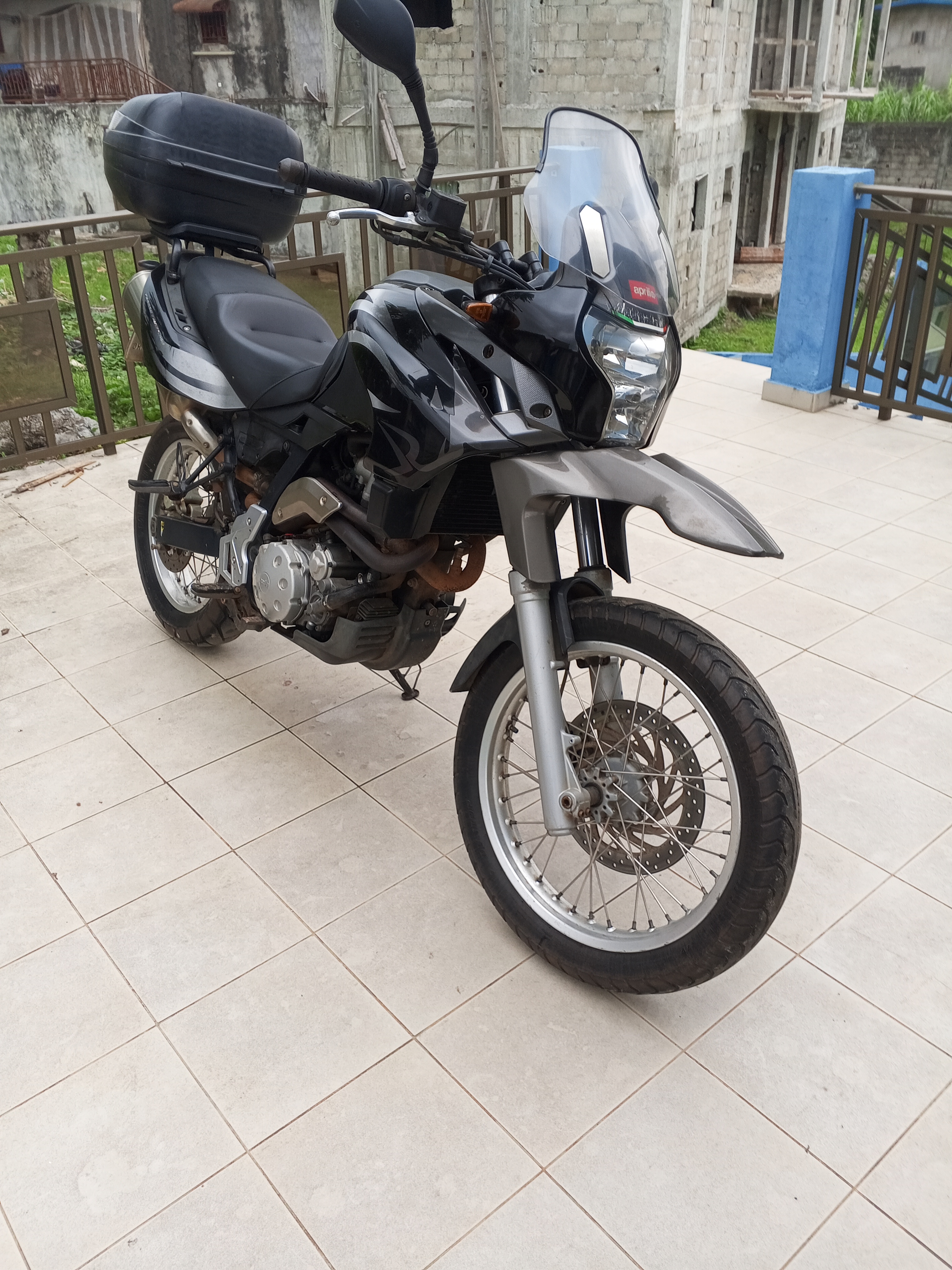 Moto Aprilia pegaso 650