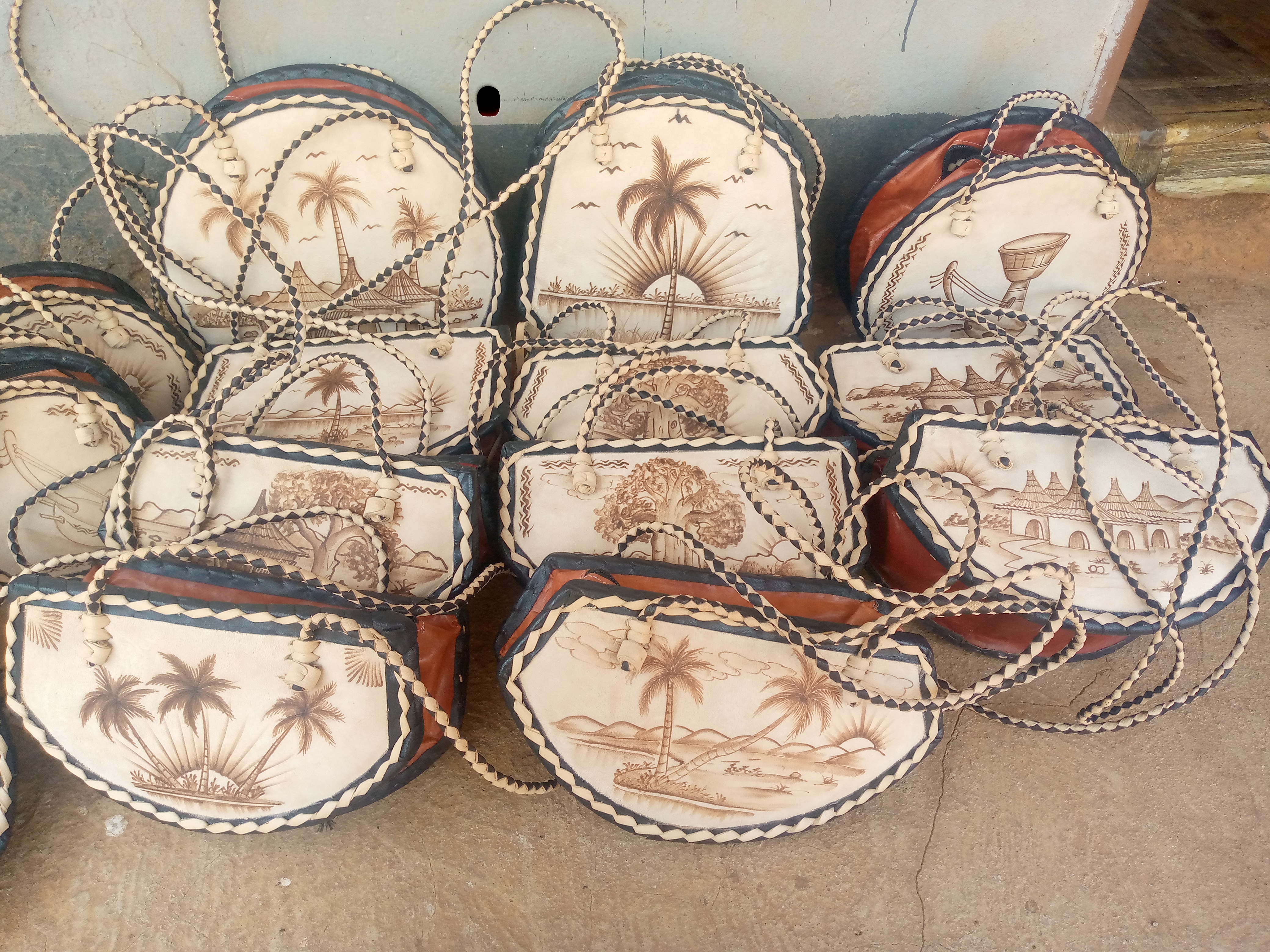 SACS À MAIN ARTISANALE SACS À MAIN ARTISANALE