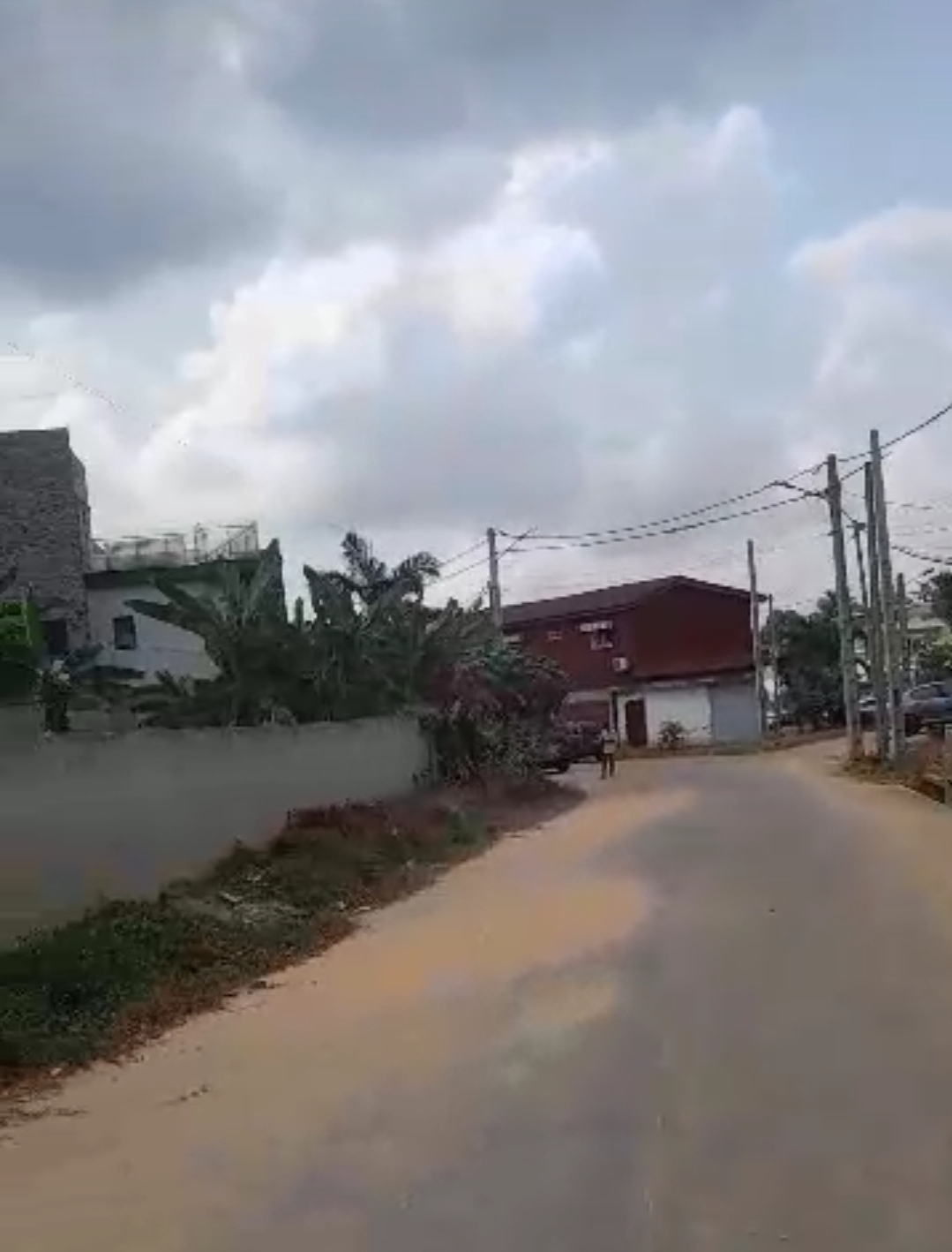 Cocody 2plateaux Vallon terrain de 2000m2 en vente avec ACD