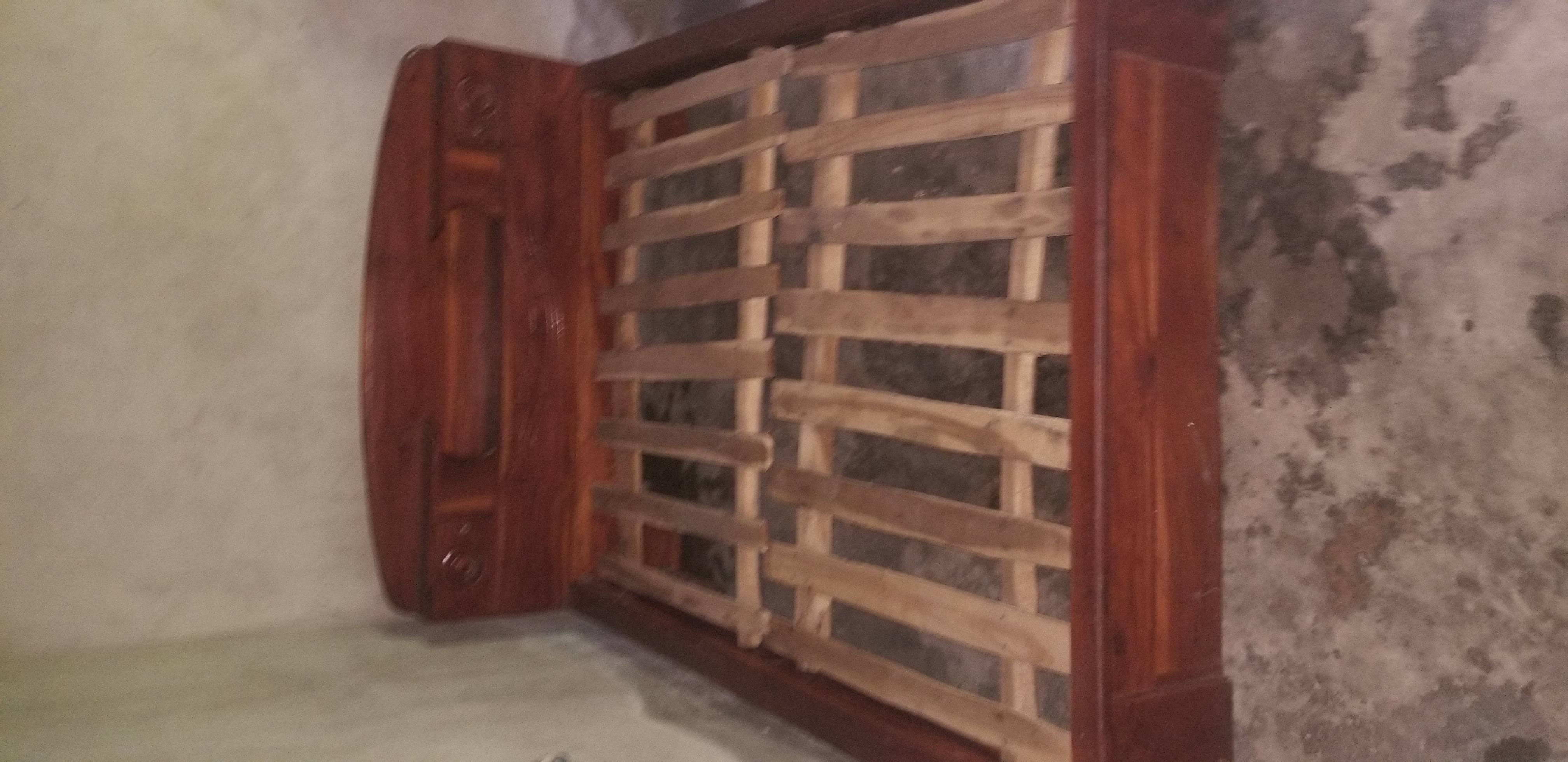 Ensemble lit à vendre encore en état Ensemble lit à vendre encore en état