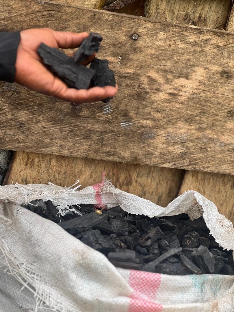 VENTE DE CHARBON DE QUALITE SUPERIEURE VENTE DE CHARBON DE QUALITE SUPERIEURE