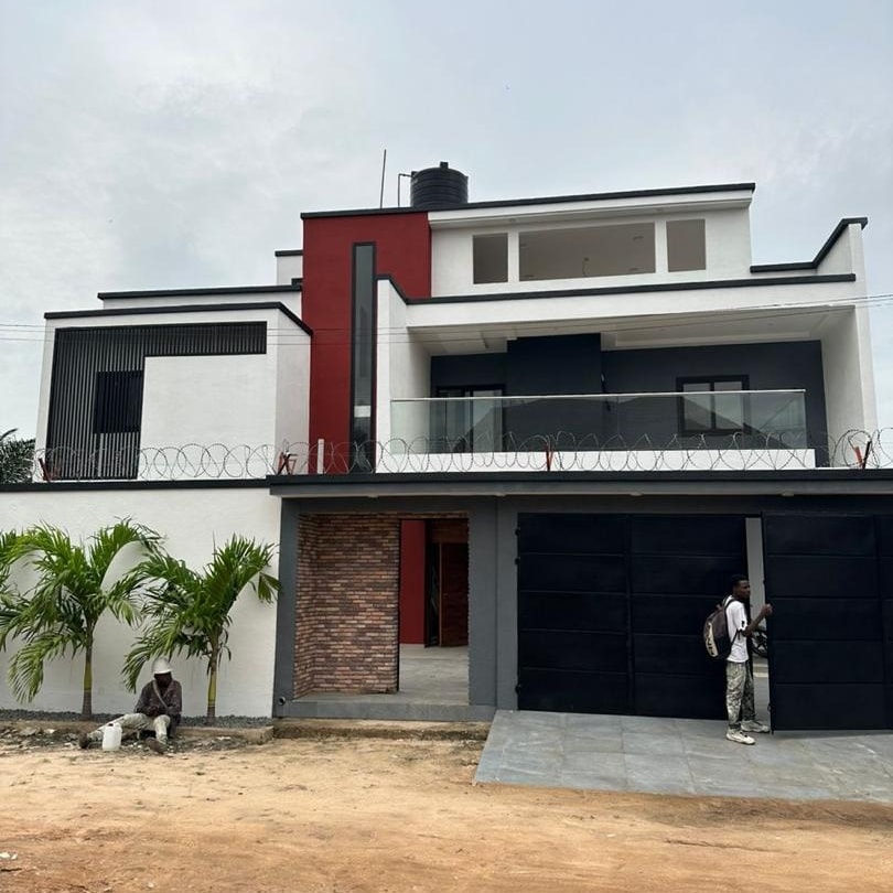 Villa nouvelle construction à vendre à Hedranawoe à