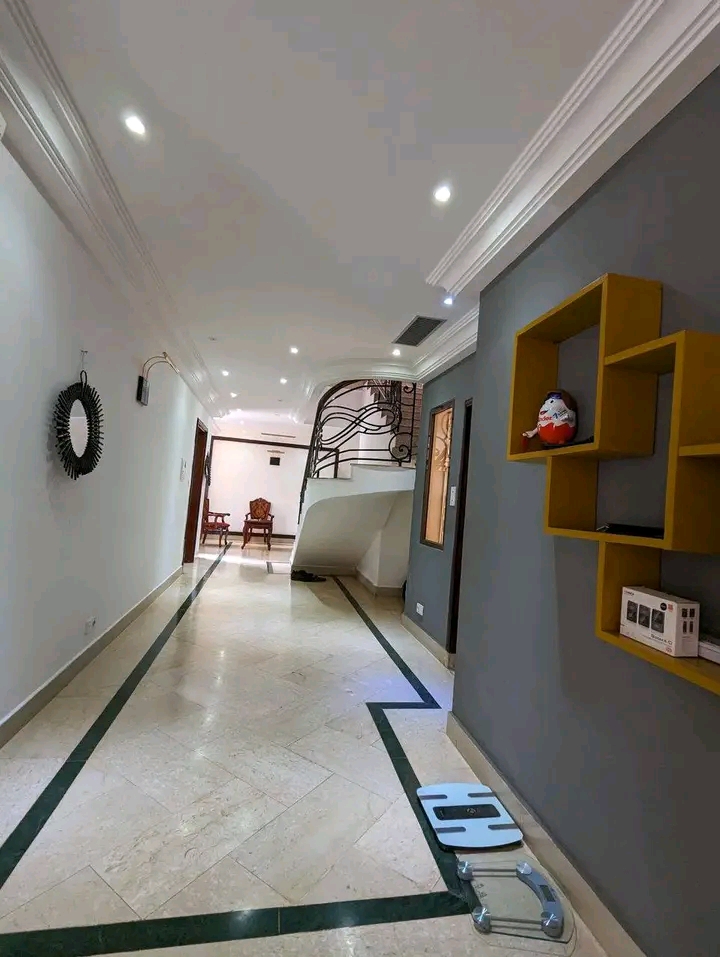 Grande villa meublée à louer à Djidjolé