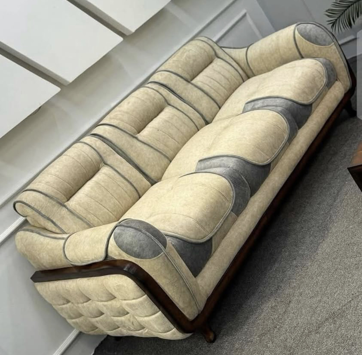 Nouveau salon moderne disponible sur commande chez votre Maison de Production Nouveau salon moderne disponible sur commande chez votre Maison de Production