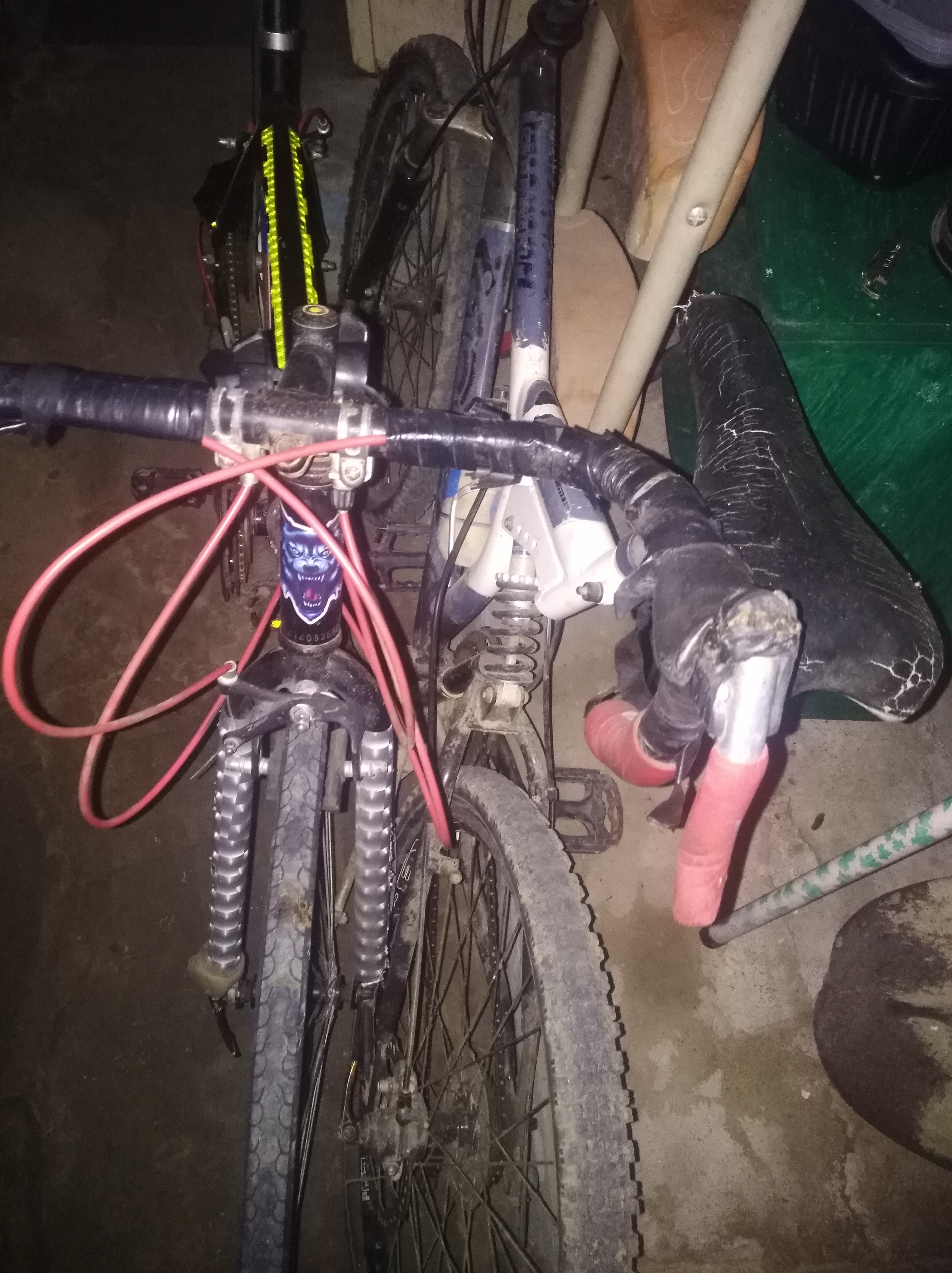 Vélos VTT et de course à vendre Vélos VTT et de course à vendre