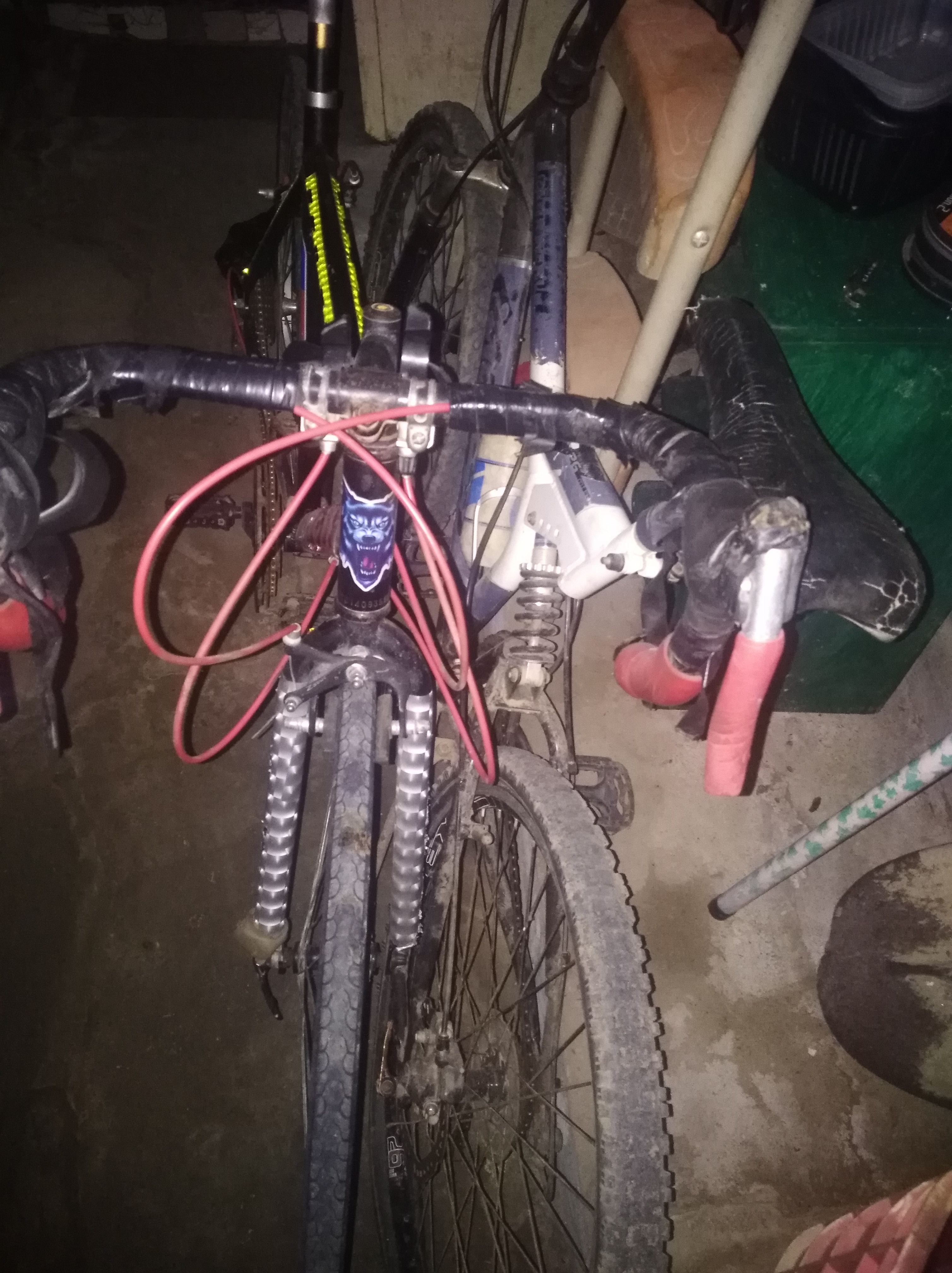 Vélos VTT et de course à vendre