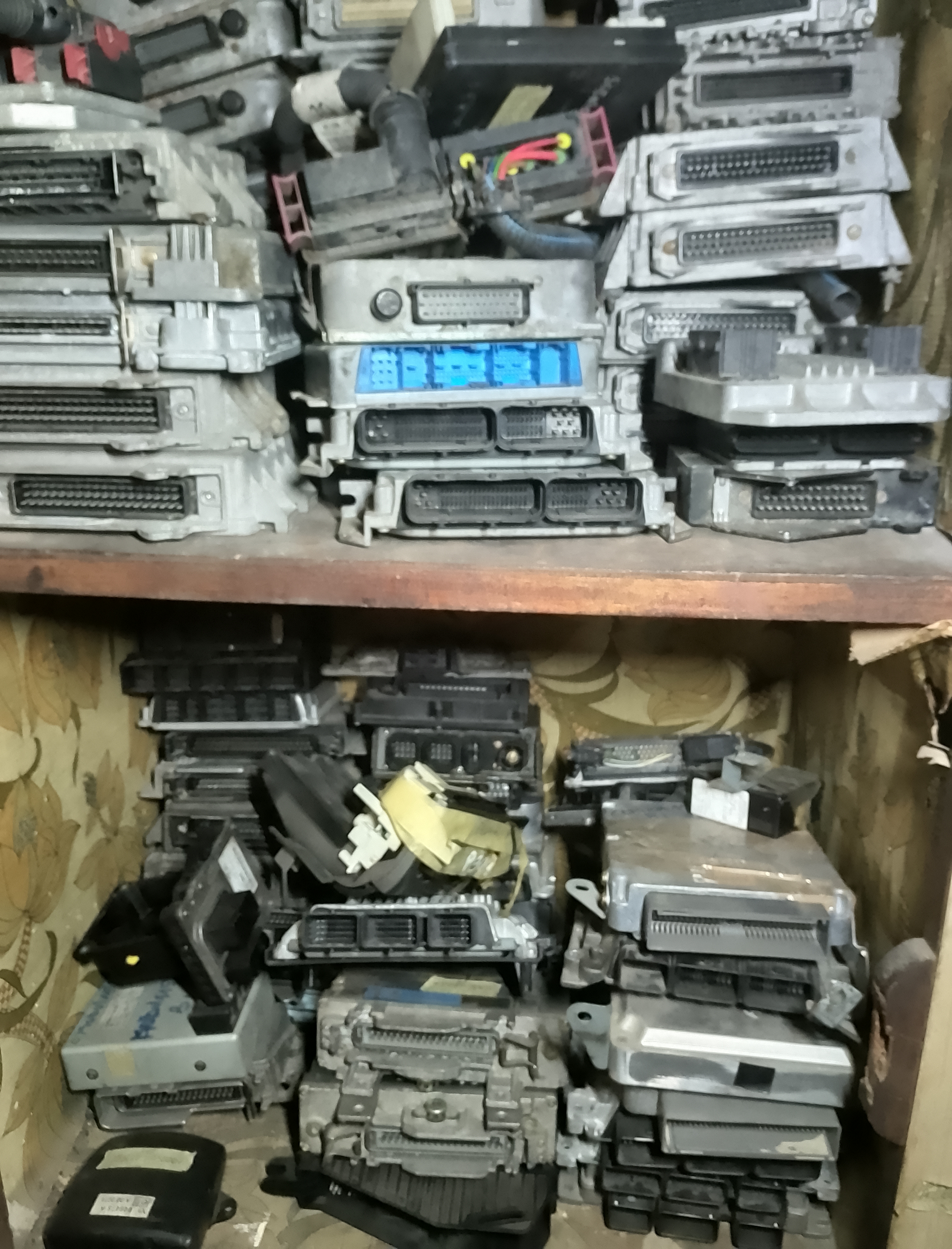 Lot de modules calculateur toute marque