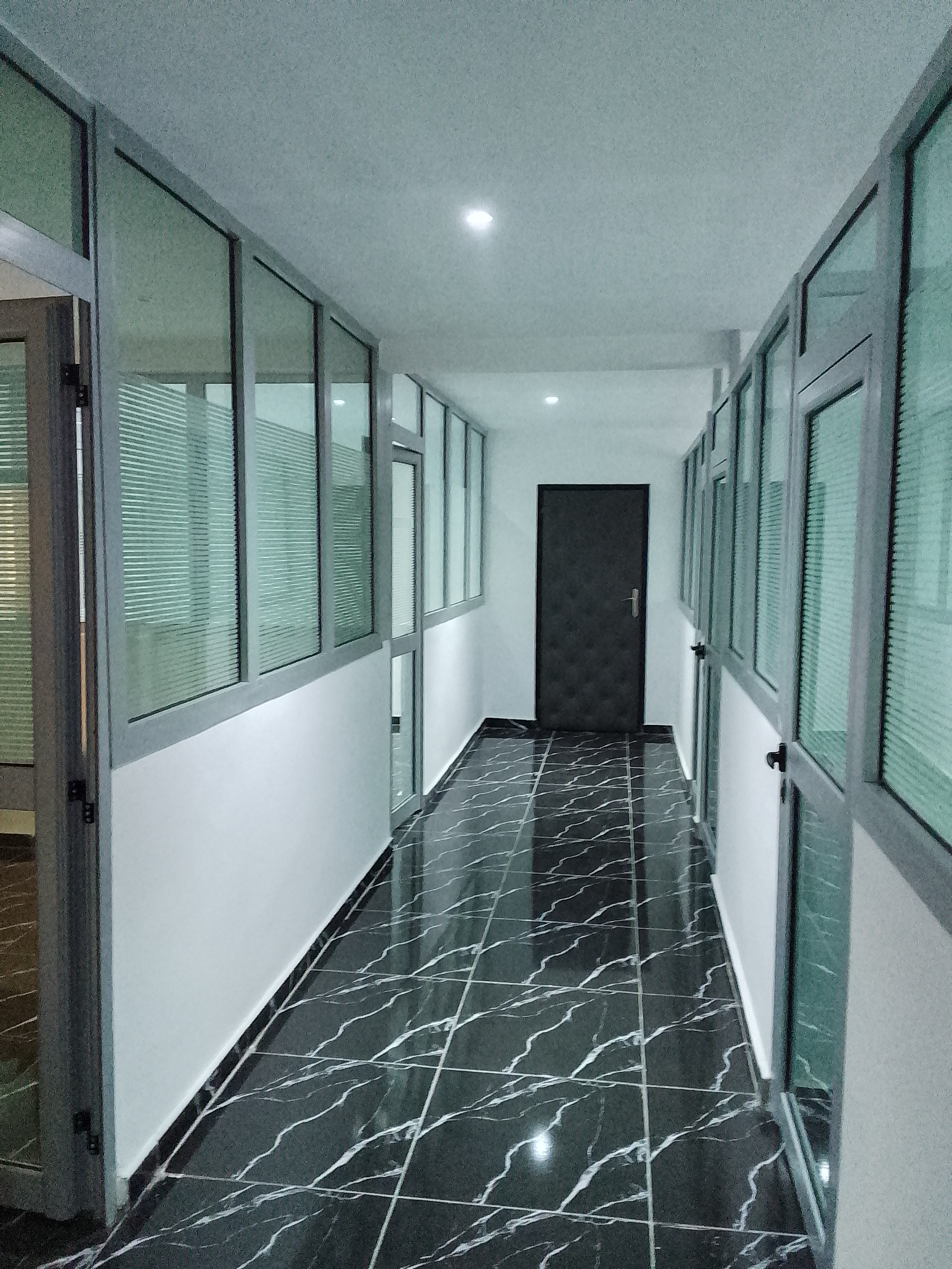 Des mini bureaux Coworking a louer au Vallon