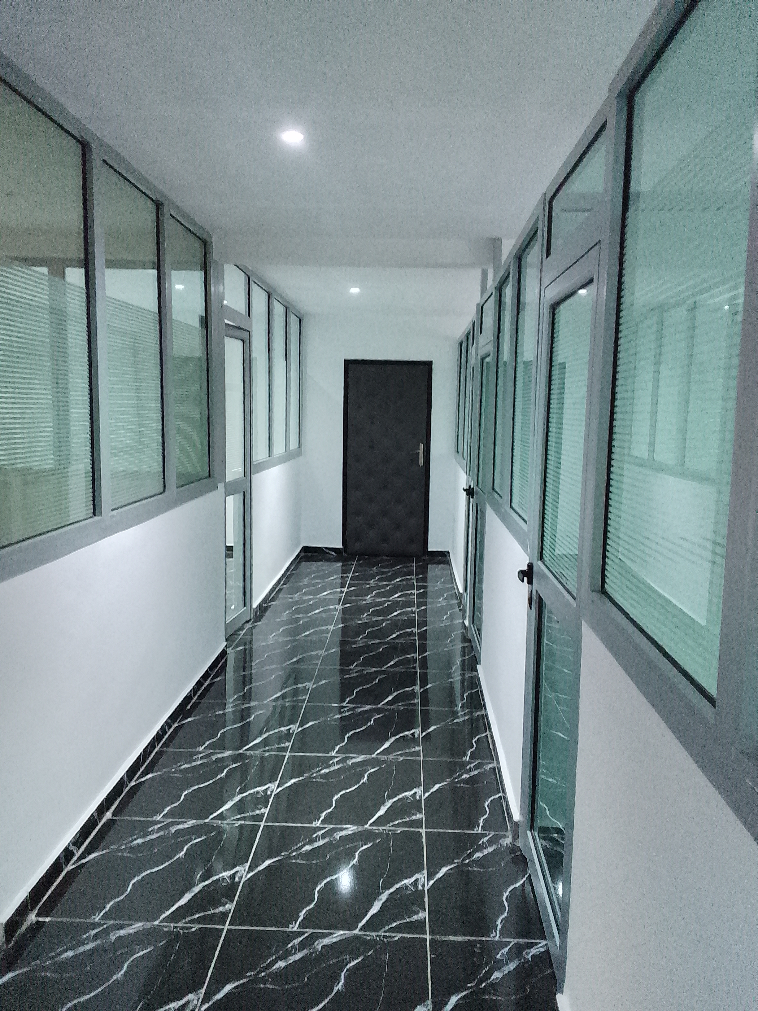 Des mini bureaux Coworking a louer au Vallon