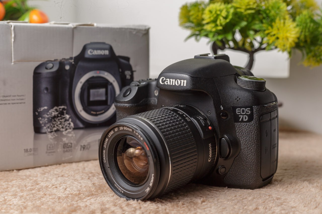 𝐂𝐚𝐧𝐨𝐧 𝐄𝐎𝐒 𝟕𝐃 + 𝐎𝐛𝐣𝐞𝐜𝐭𝐢𝐟 𝟐𝟖-𝟗𝟎𝐌𝐌