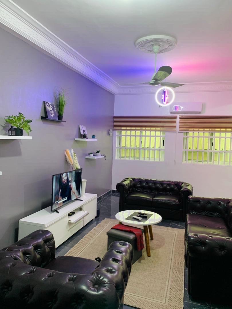 3 chambres 3 lits 3 salles de bains salon