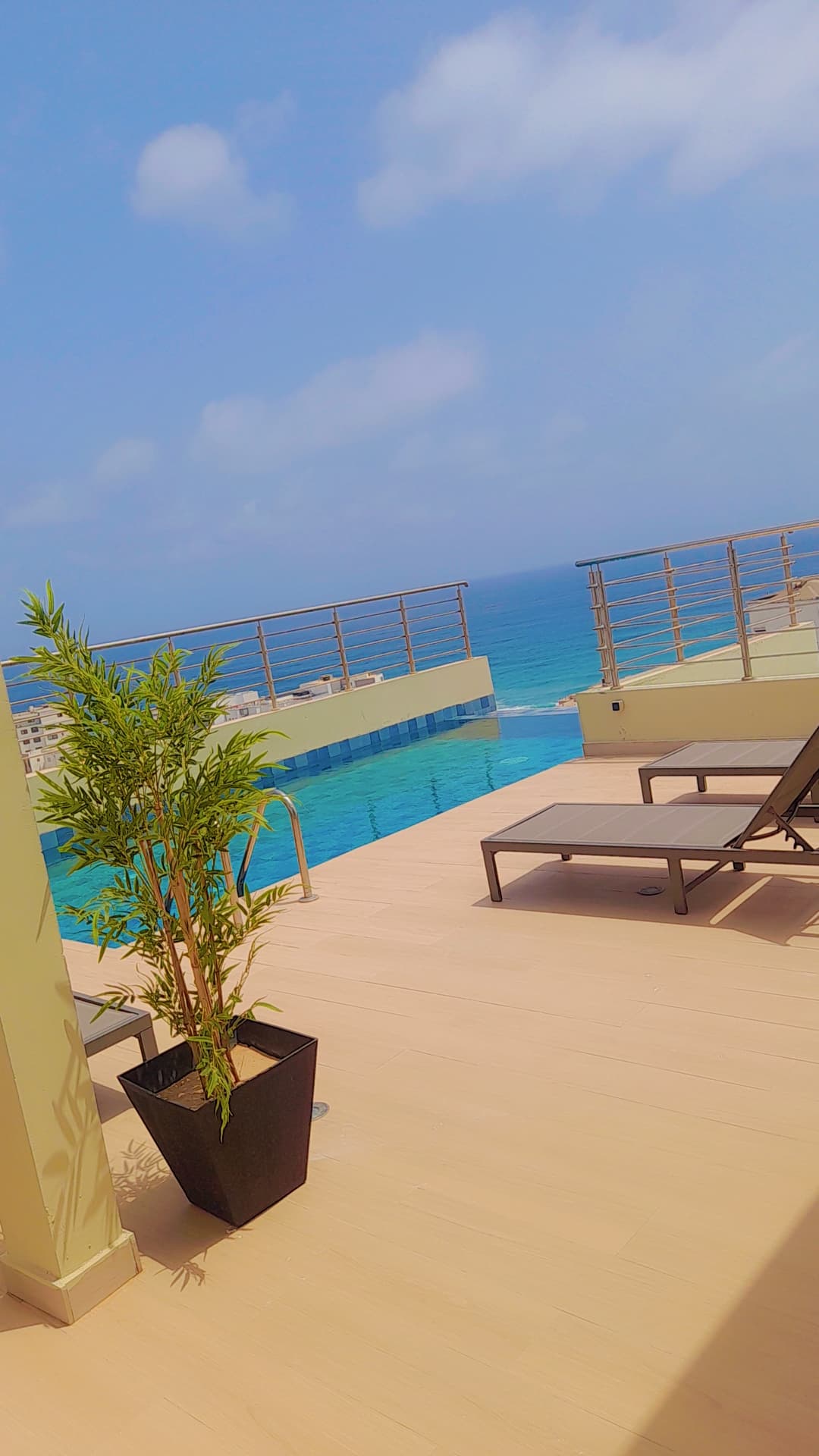 Superbe Appartement Neuf F3 à Yoff Virage (Cité Biagui) Superbe Appartement Neuf F3 à Yoff Virage (Cité Biagui)