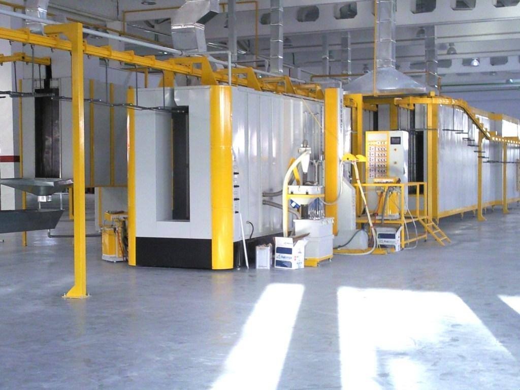 LA LIGNE DE PEINTURE AUTOMATIQUE LA LIGNE DE PEINTURE AUTOMATIQUE