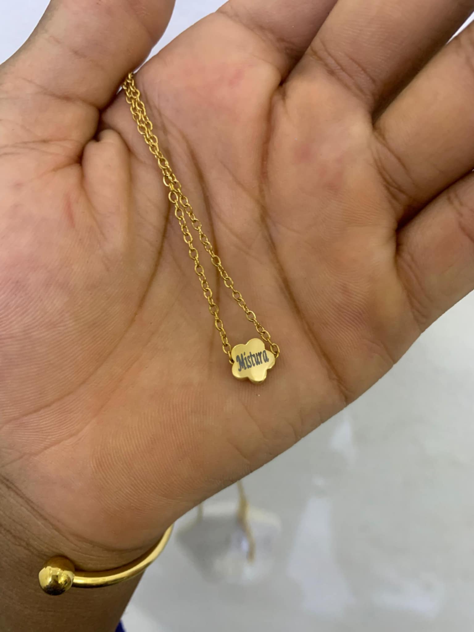 Mini bijoux discrets