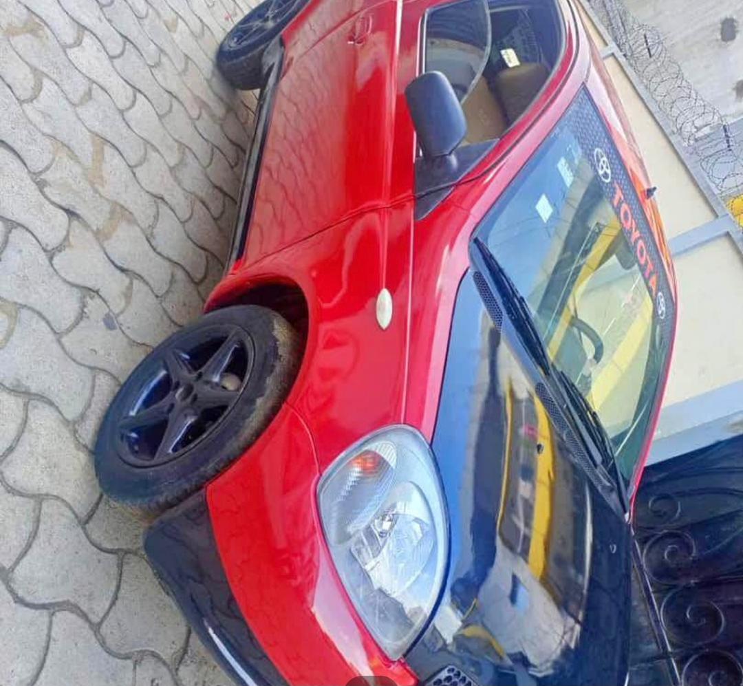 TOYOTA YARIS 3 PORTIERES