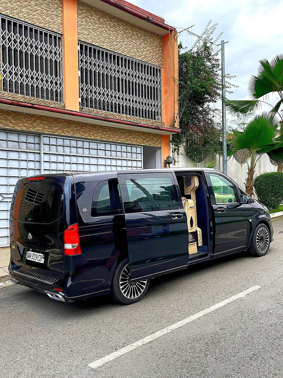 Mercedes Viano Maybach en location
