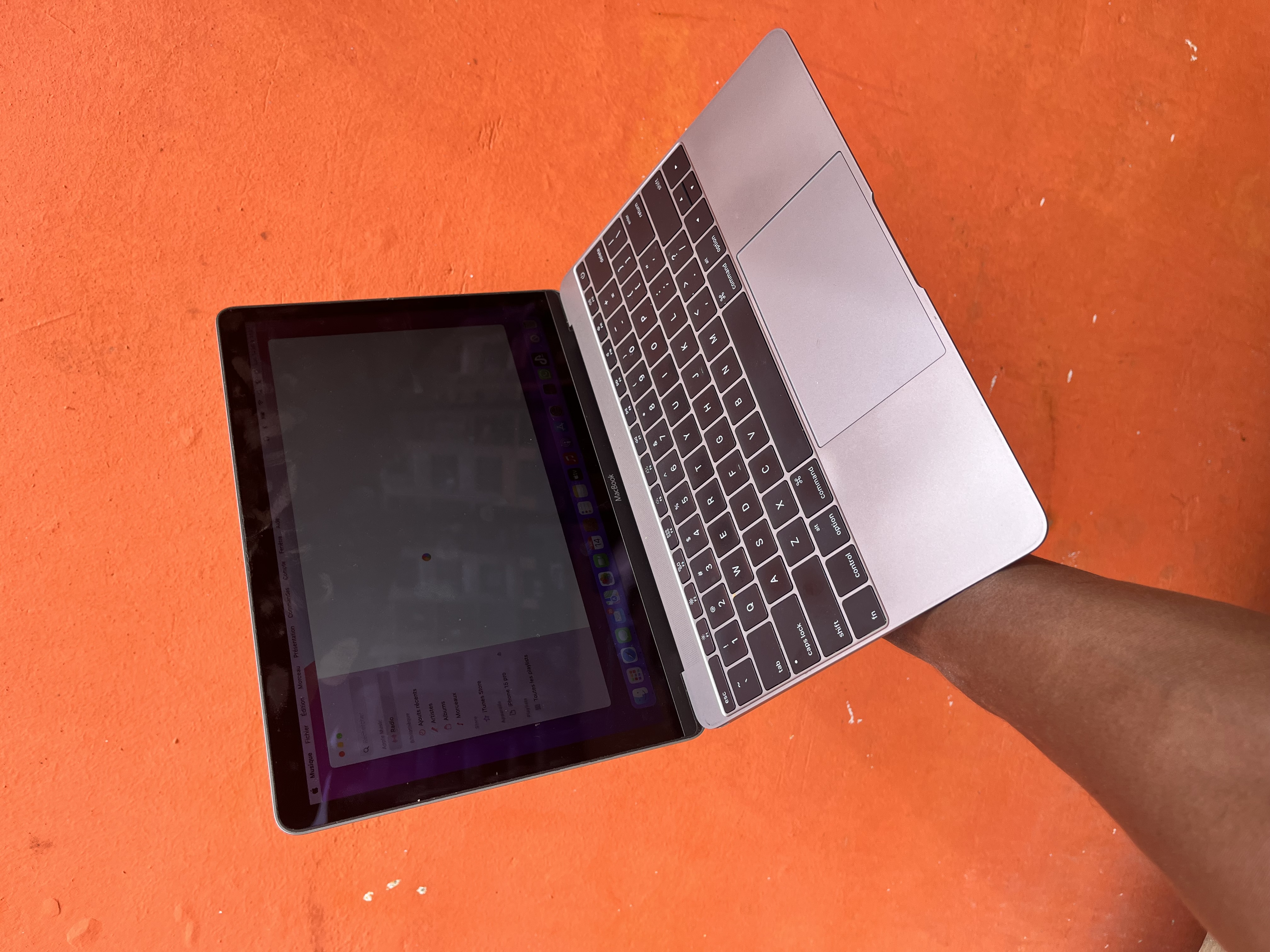 MacBook M 2015 Casi neuf