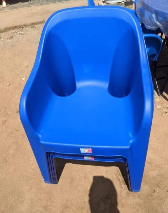 Chaises en plastique