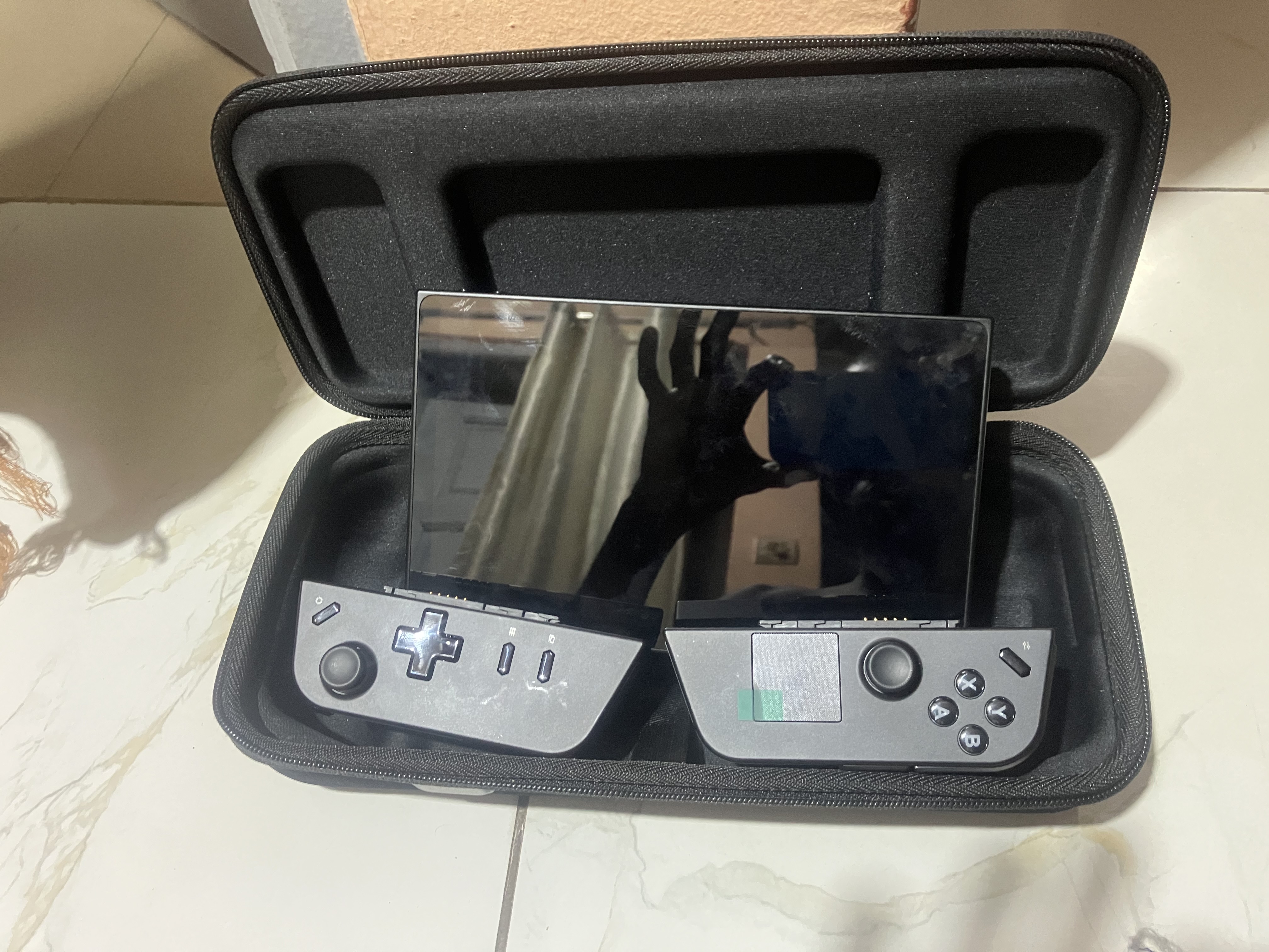 ORIGINAL 100% Lenovo LEGION Go Console de jeu PC portable 8.8 pouces 16G 512GSSD avec contrôleur