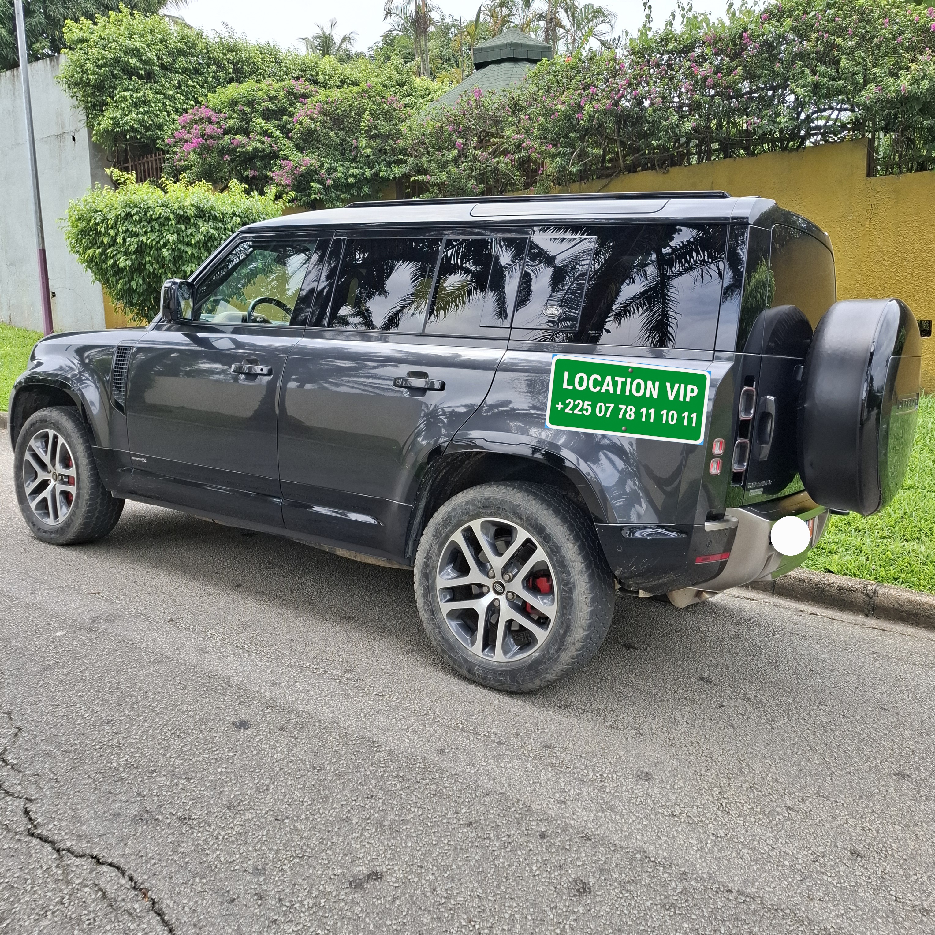 Location Land Rover Defender Abidjan - Louer 4x4 luxe Abidjan
