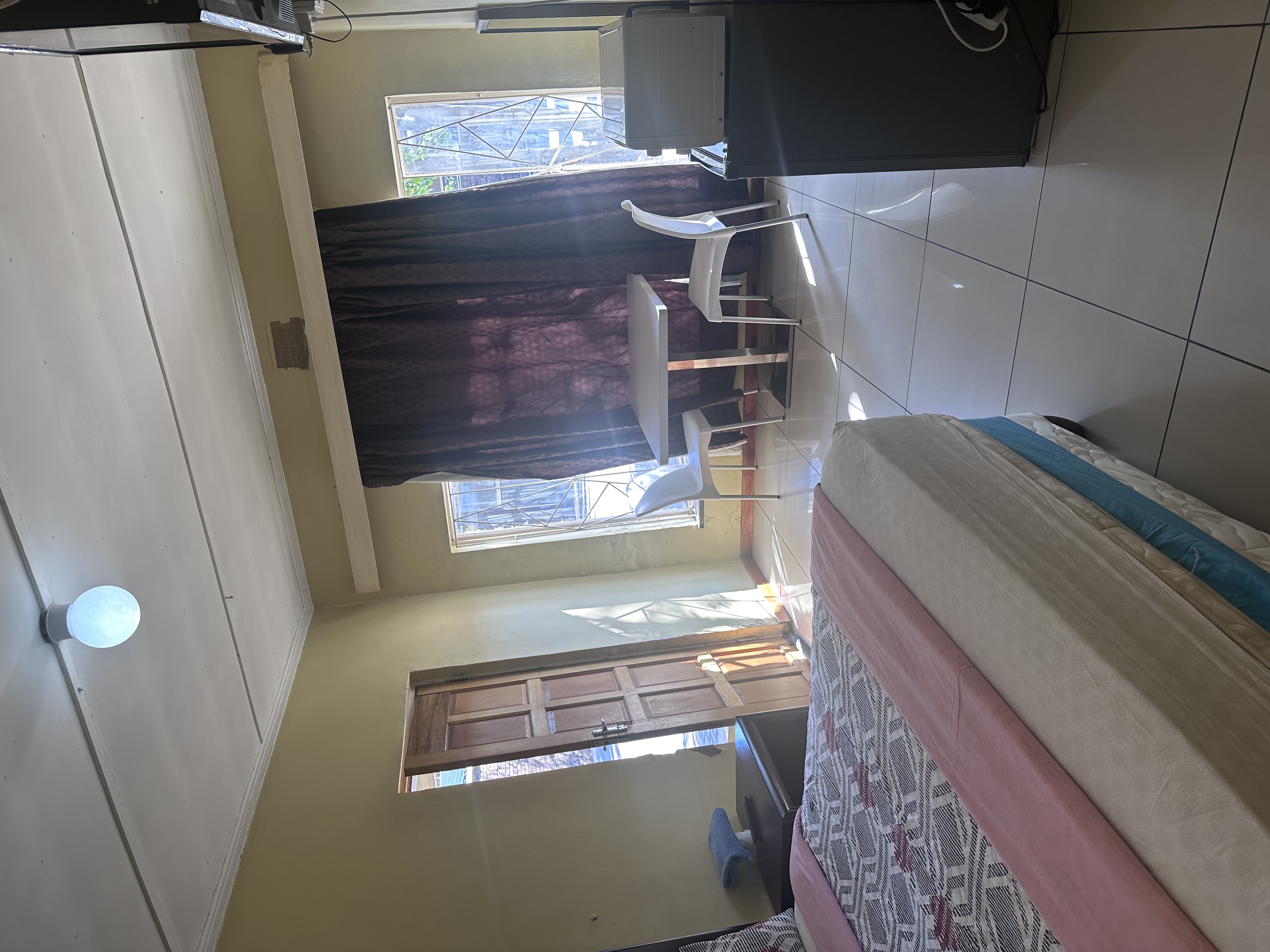 Salvador Guesthouse Vereeniging 0848103487 Salvador Guesthouse Vereeniging 0848103487