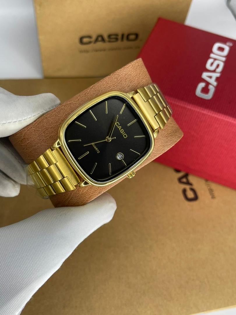 Montre Casio pour Hommes et Dames