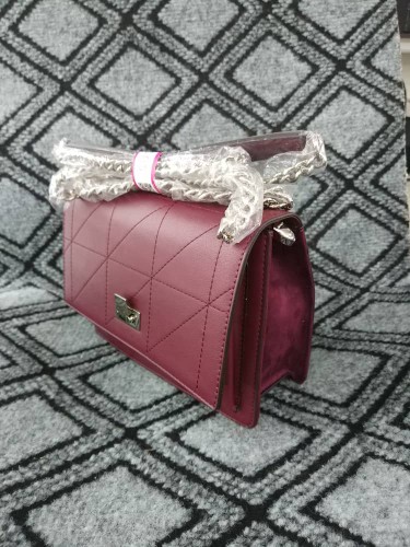 aminnangom aminnangom